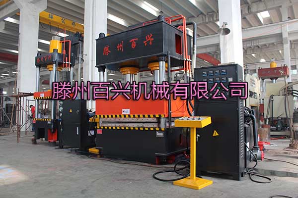 315噸熱壓機側面圖