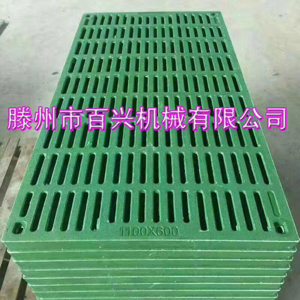 百興315噸漏糞板液壓機(jī)實圖拍攝