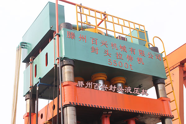 滕州百興封頭拉伸機廠內(nèi)實拍